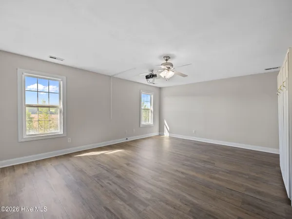 $375,000 | 118 Farmington Drive, Richlands, NC 28574