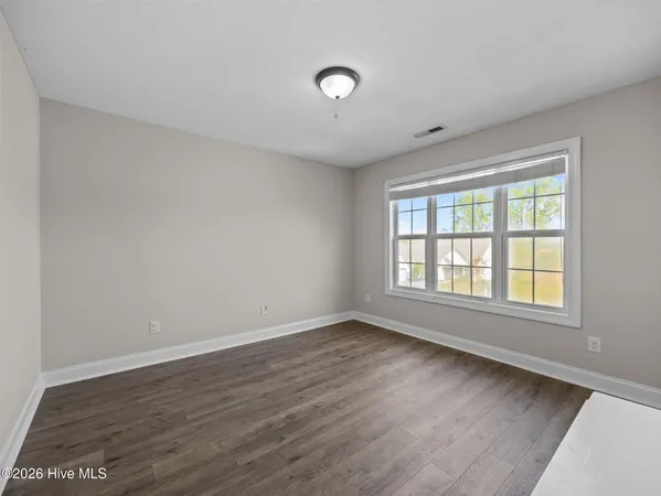 $375,000 | 118 Farmington Drive, Richlands, NC 28574