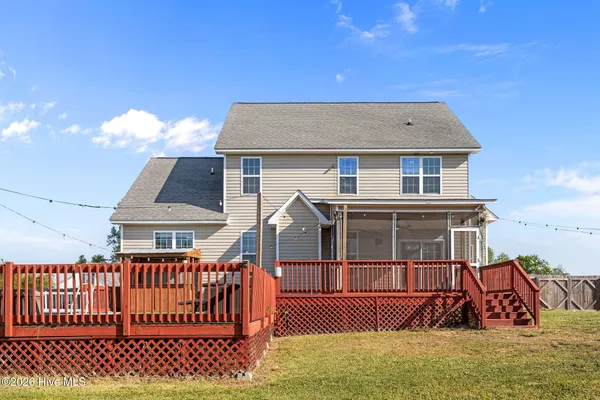 $375,000 | 118 Farmington Drive, Richlands, NC 28574