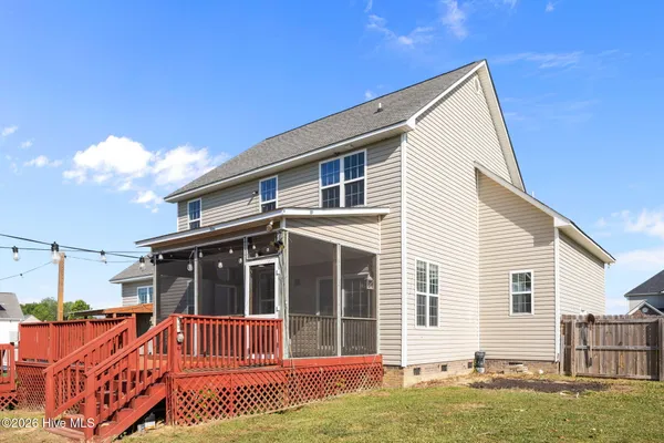 $375,000 | 118 Farmington Drive, Richlands, NC 28574