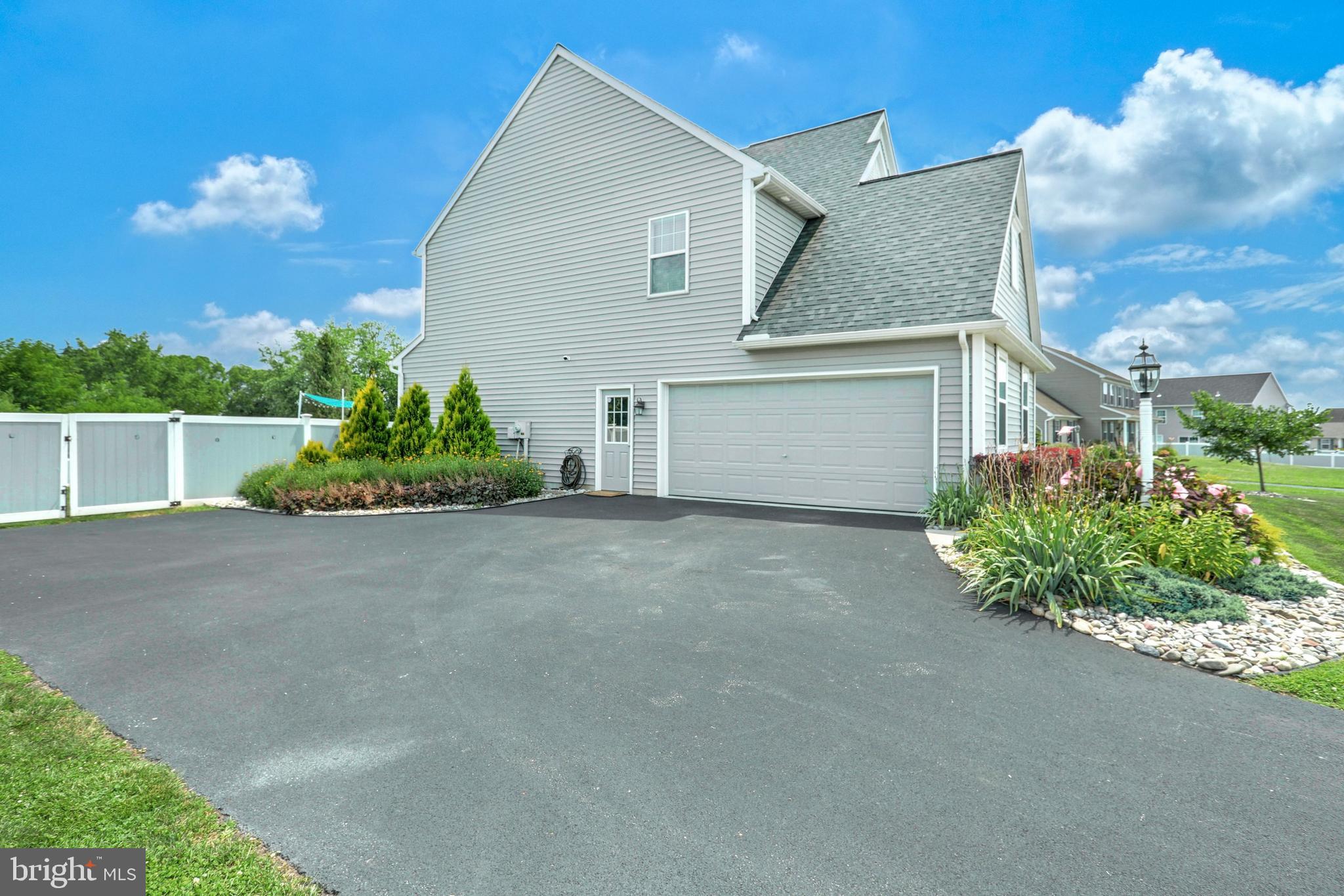 3206 Jessica Road Dover, PA 17315 - Photo 5 of 47 Gallery Image 5