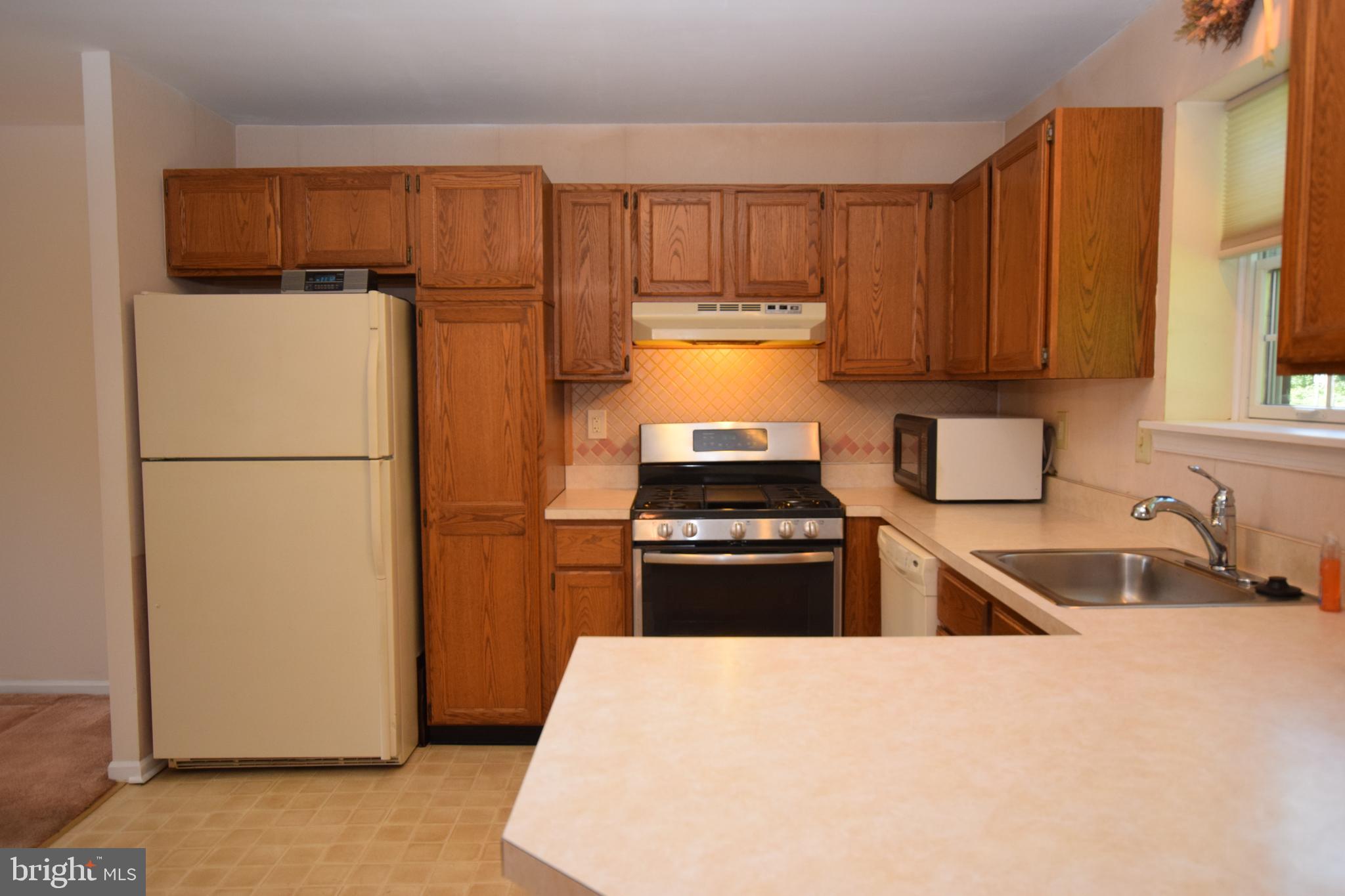 378 Scola Road Brookhaven, PA 19015 - Photo 12 of 28 Gallery Image 12