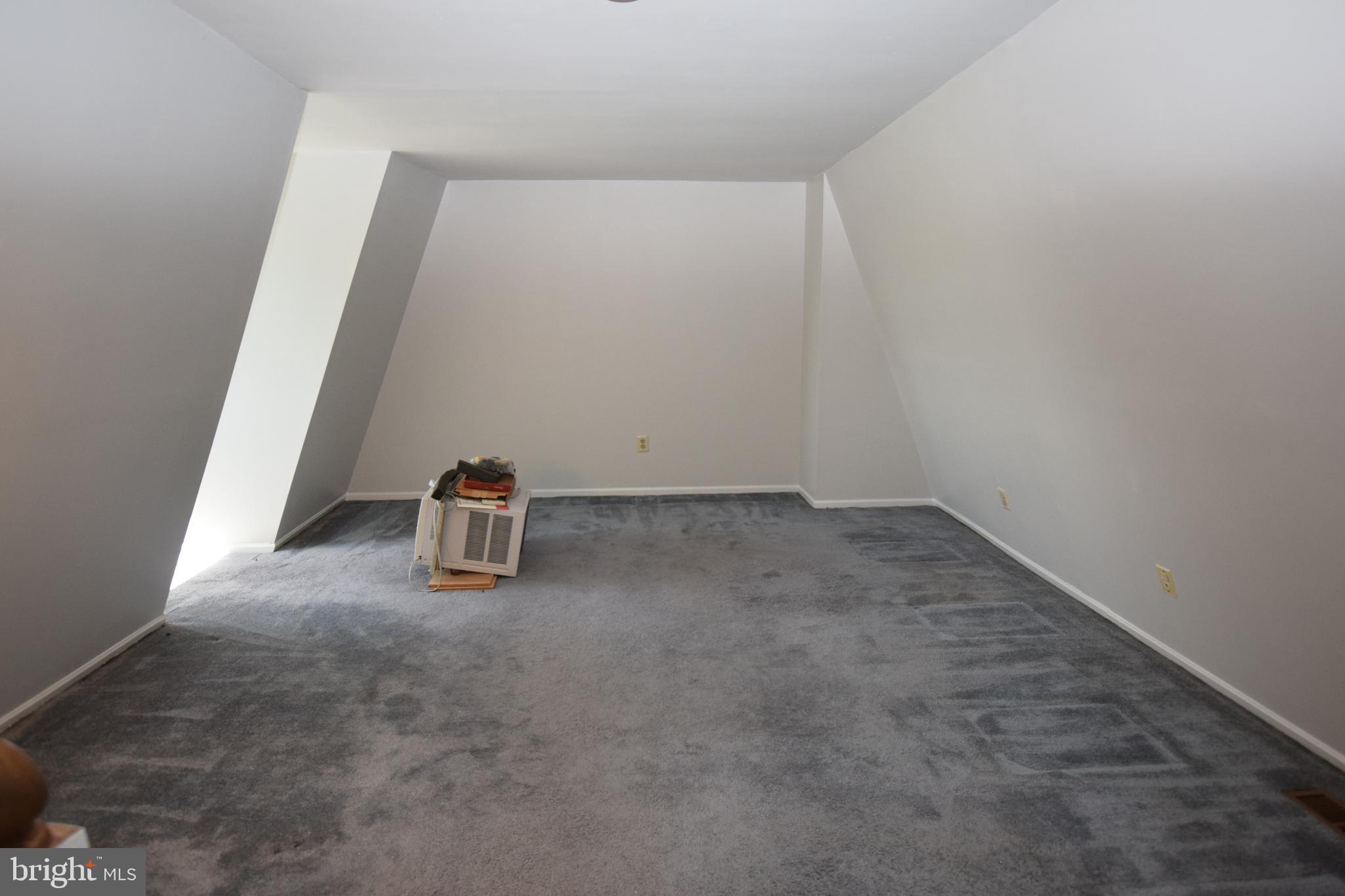 378 Scola Road Brookhaven, PA 19015 - Photo 20 of 28 Gallery Image 20