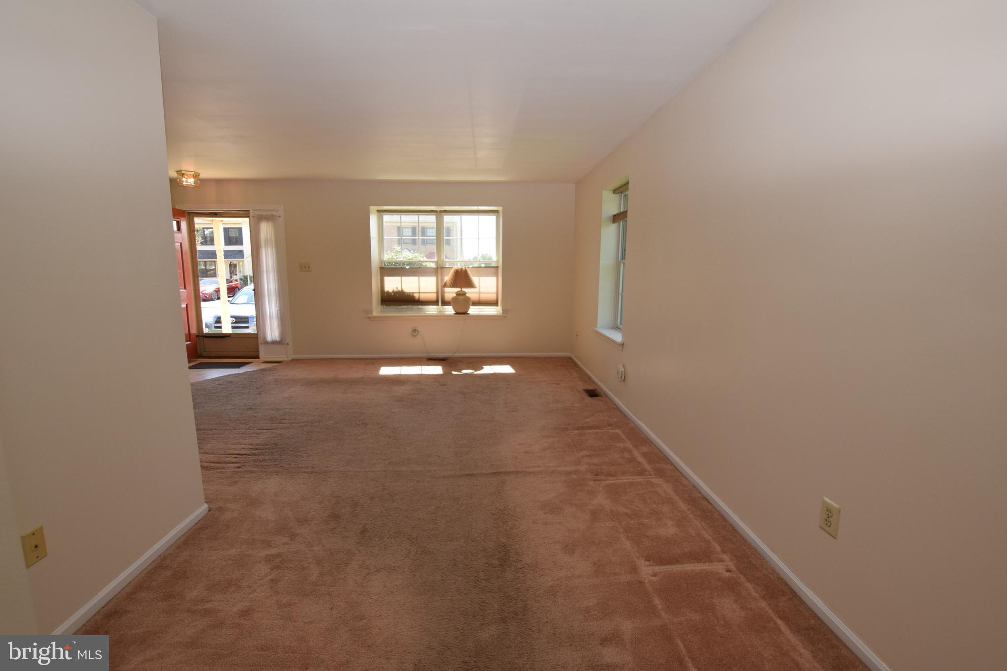 378 Scola Road Brookhaven, PA 19015 - Photo 8 of 28 Gallery Image 8