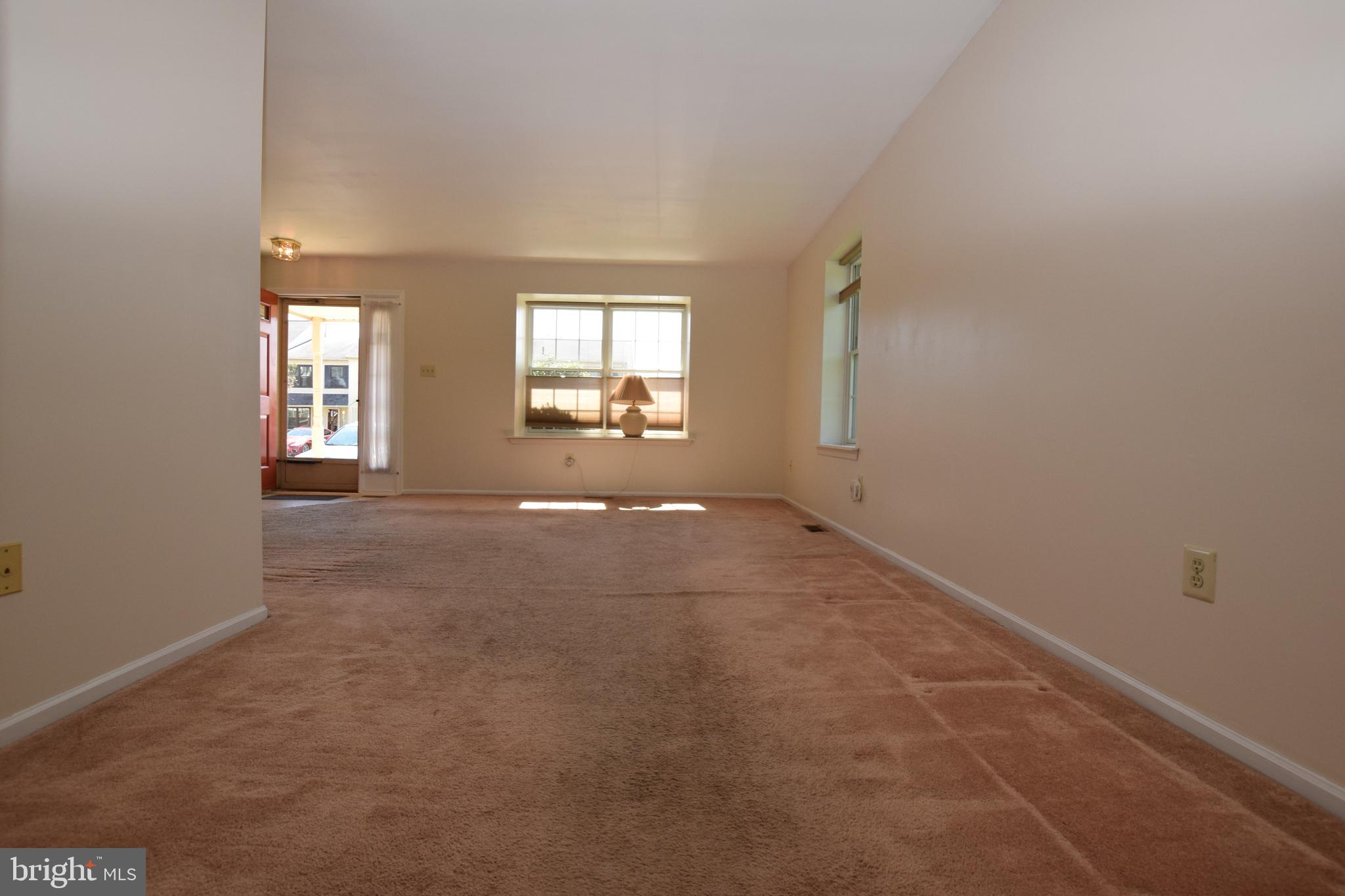 378 Scola Road Brookhaven, PA 19015 - Photo 9 of 28 Gallery Image 9