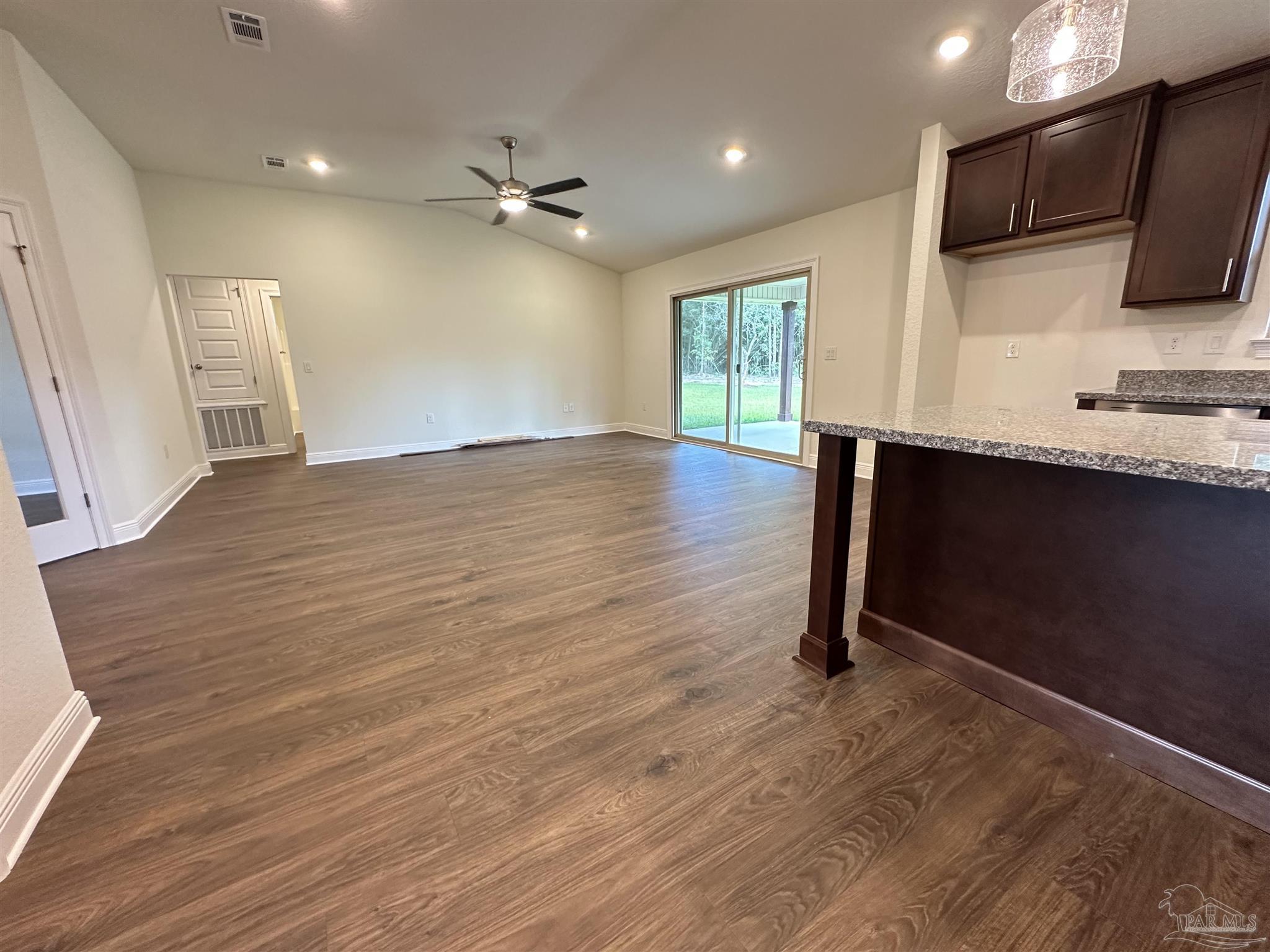 5202 Barnett Road Milton, FL 32583 - Photo 7 of 15 Pics of another home/same plan. Colors will vary.