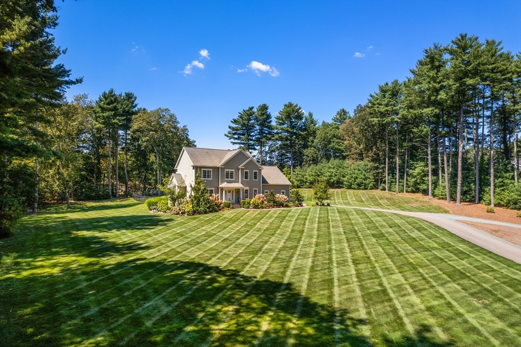 885 Old Post Road Walpole, MA 02081 - Photo 4 of 34 Gallery Image 4