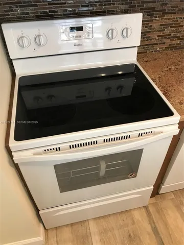 $1,850 | 8267 Southwest 128th Street, Unit 207, Pinecrest, FL 33156