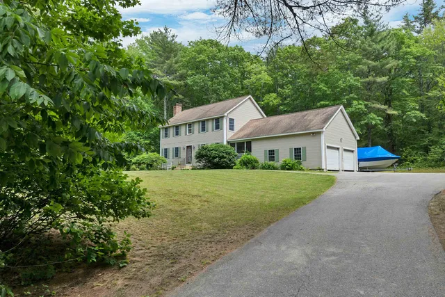 $575,000 | 4 June Bug Lane, Wolfeboro, NH 03894