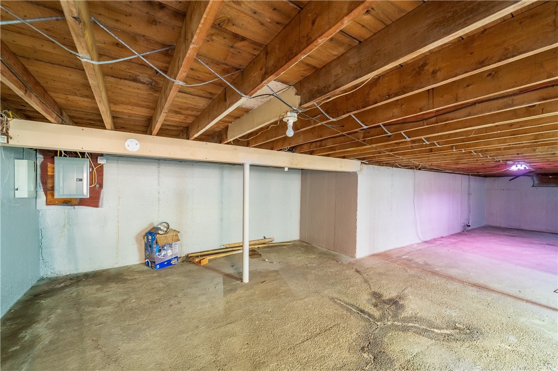 219 Dawn Boulevard Woonsocket, RI 02895 - Photo 14 of 28