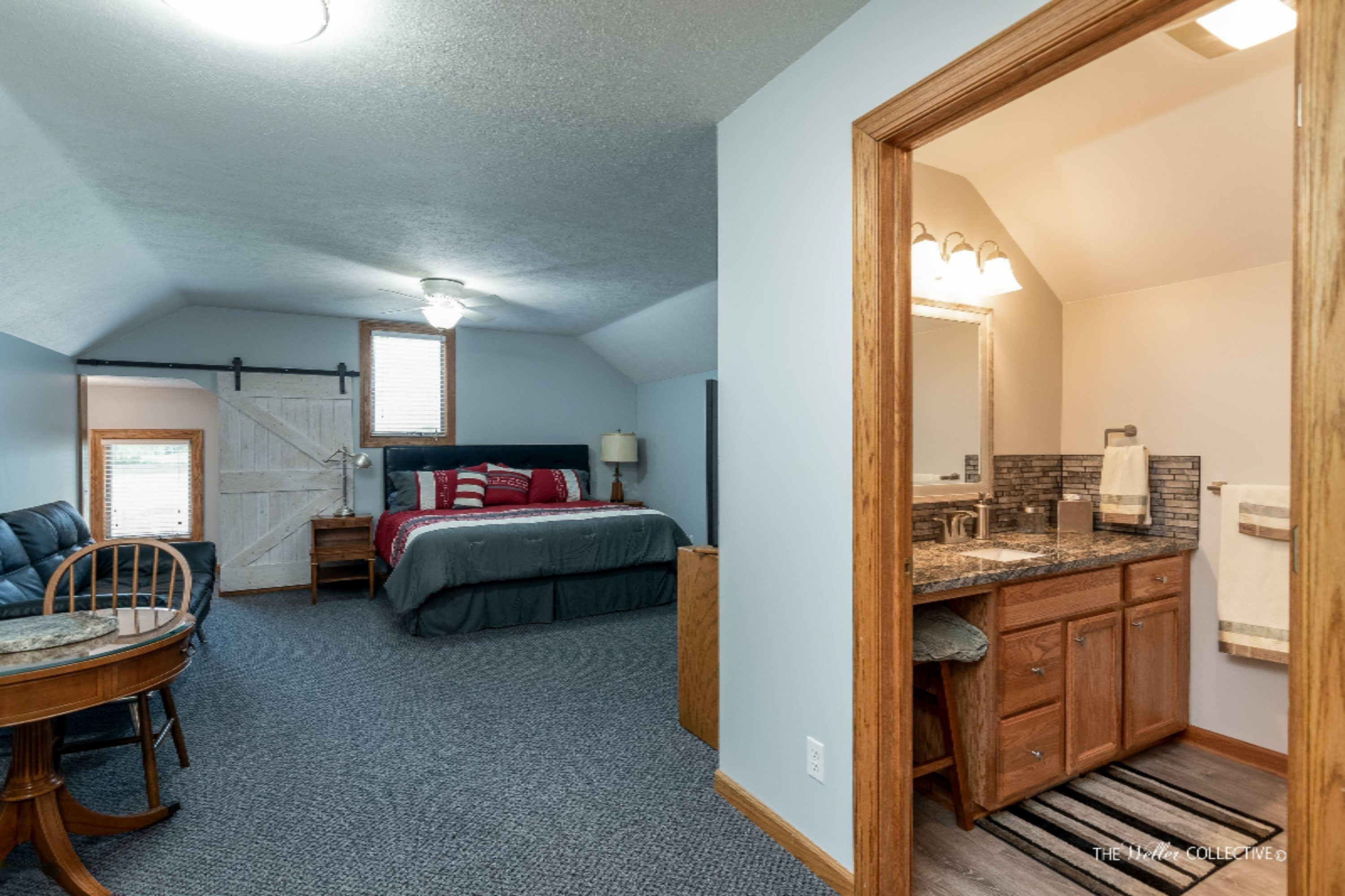 2452 Fillmore Street Jenison, MI 49428 - Photo 28 of 75 Upper Suite