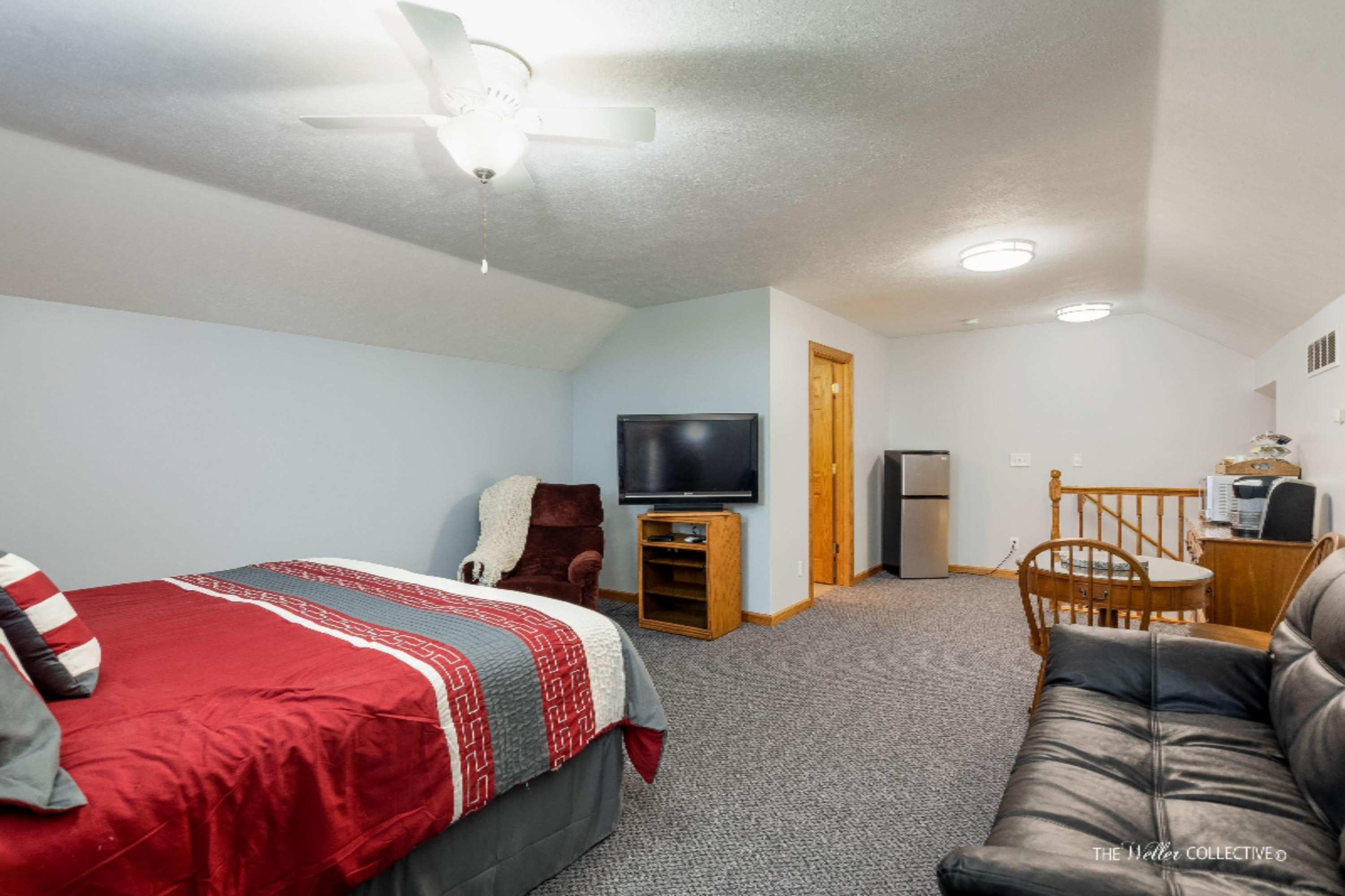 2452 Fillmore Street Jenison, MI 49428 - Photo 30 of 75 Upper Suite3