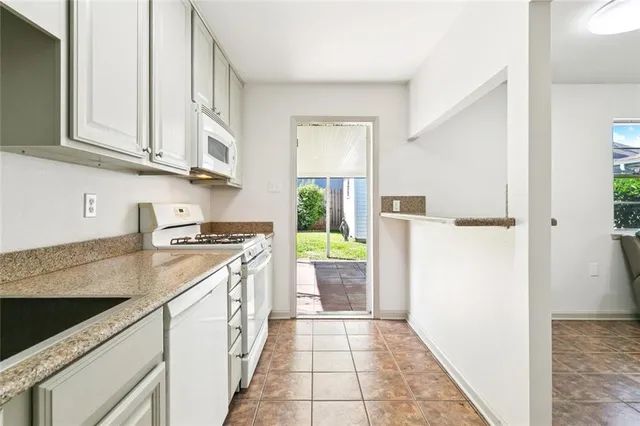 $209,000 | 300 Sophia Street, River Ridge, LA 70123