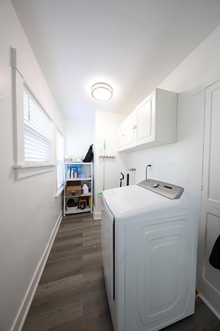 123 Chestnut Street Salinas, CA 93901 - Photo 12 of 25 a utility room with dryer and washer