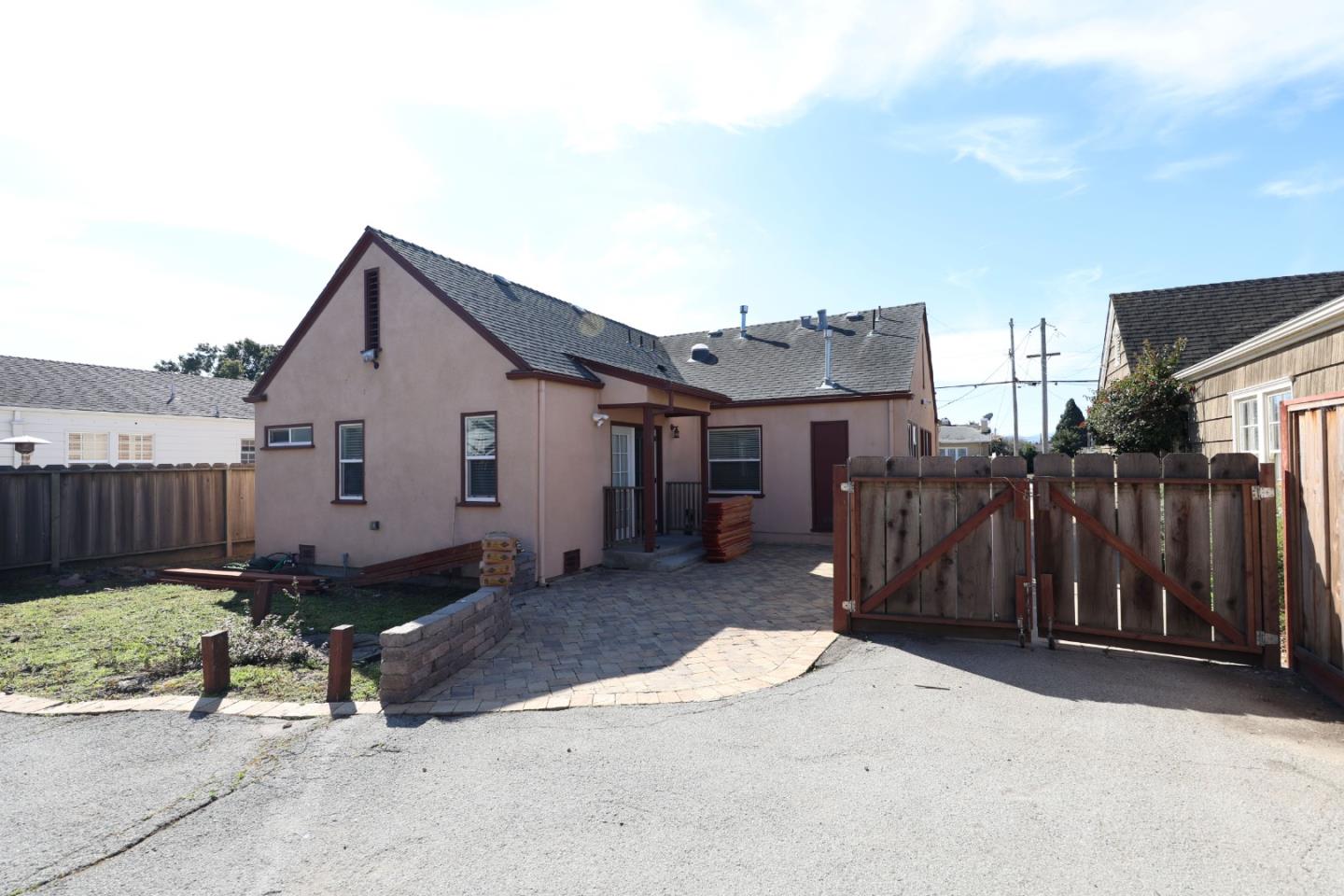 123 Chestnut Street Salinas, CA 93901 - Photo 22 of 25 a house view with a outdoor space
