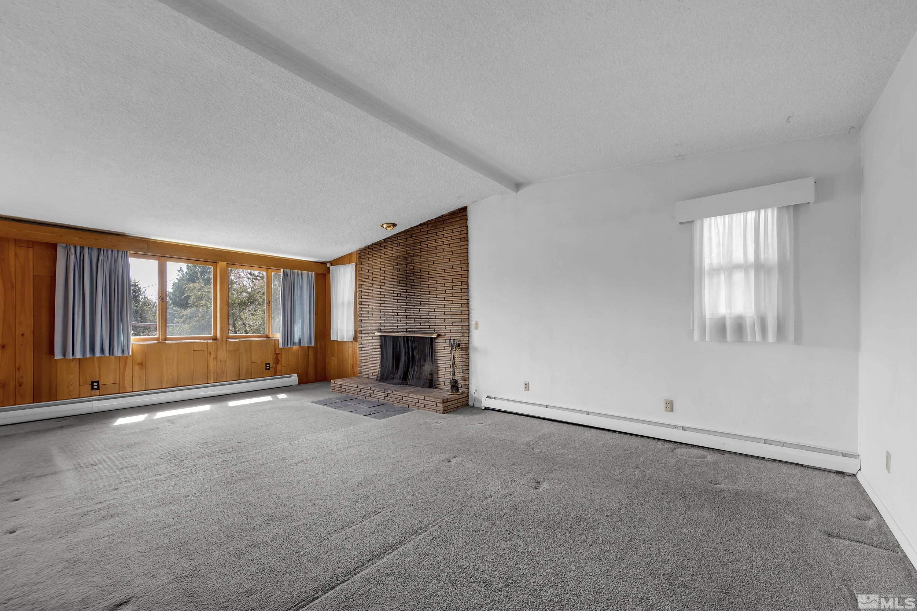 1275 Washington Street Reno, NV 89503 - Photo 13 of 37 an empty room with windows