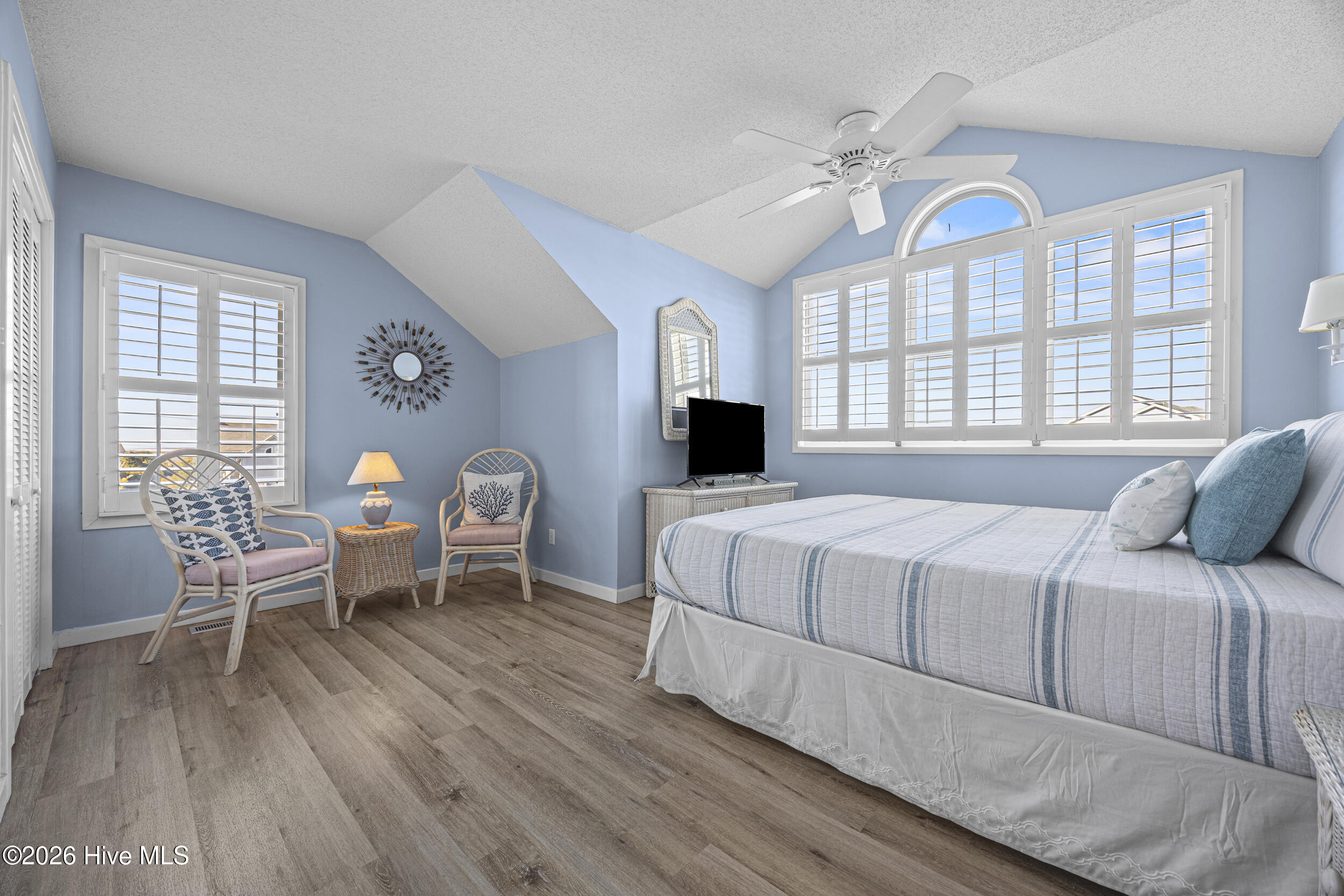 2123 Inlet Avenue, Unit B Topsail Beach, NC 28445 - Photo 27 of 58 35_bedroom