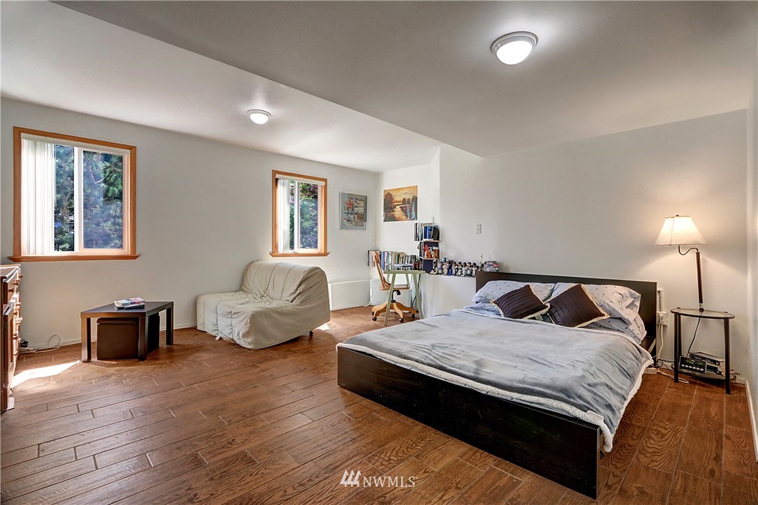 2432 Southeast 8th Place Renton, WA 98057 - Photo 17 of 25