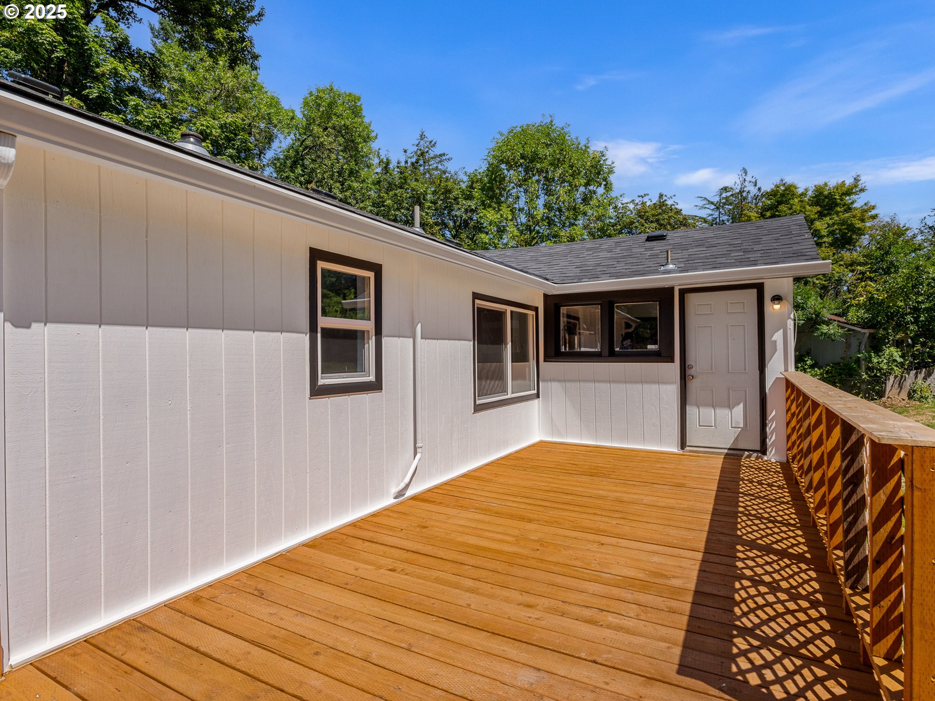 3946 Southwest Cullen Boulevard Portland, OR 97221 - Photo 16 of 19