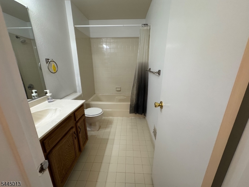 30 Wentworth Road, Unit 30 Bedminster, NJ 07921 - Photo 6 of 15