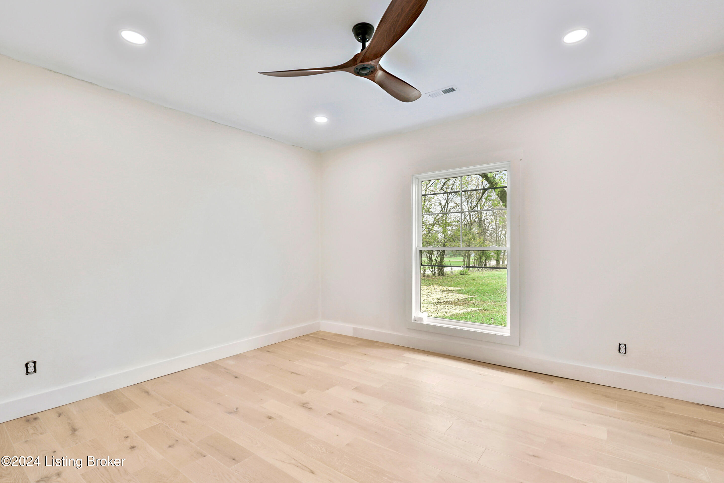 2083 Ellis Road Eminence, KY 40019 - Photo 33 of 49 CT6C2718