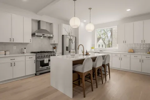 $599,900 | 919 Cheatham Place, Nashville, TN 37208