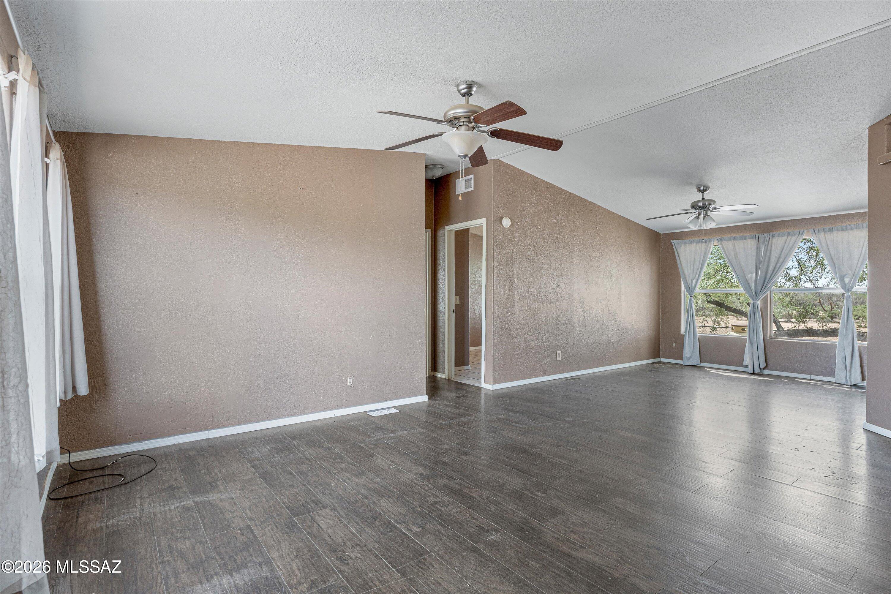17111 South Country Club Road, Unit 48 Sahuarita, AZ 85629 - Photo 5 of 37 Living Room