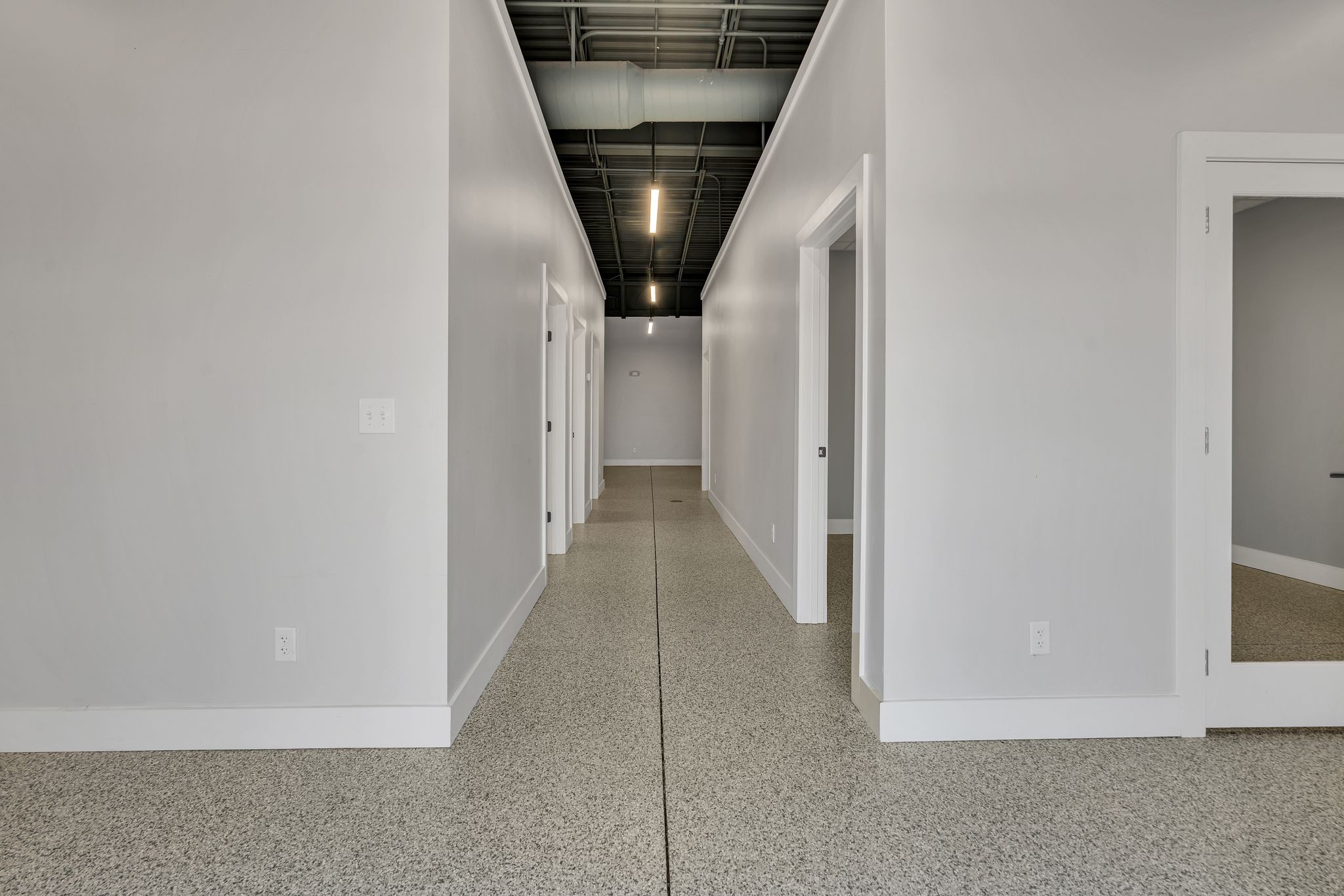 1633 West Main Street Lebanon, TN 37087 - Photo 19 of 36 a view of entryway