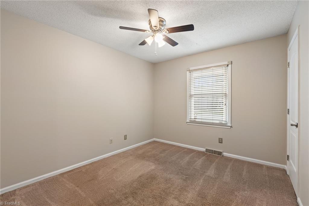 6005 Hunters Ridge Court Lexington, NC 27295 - Photo 23 of 33