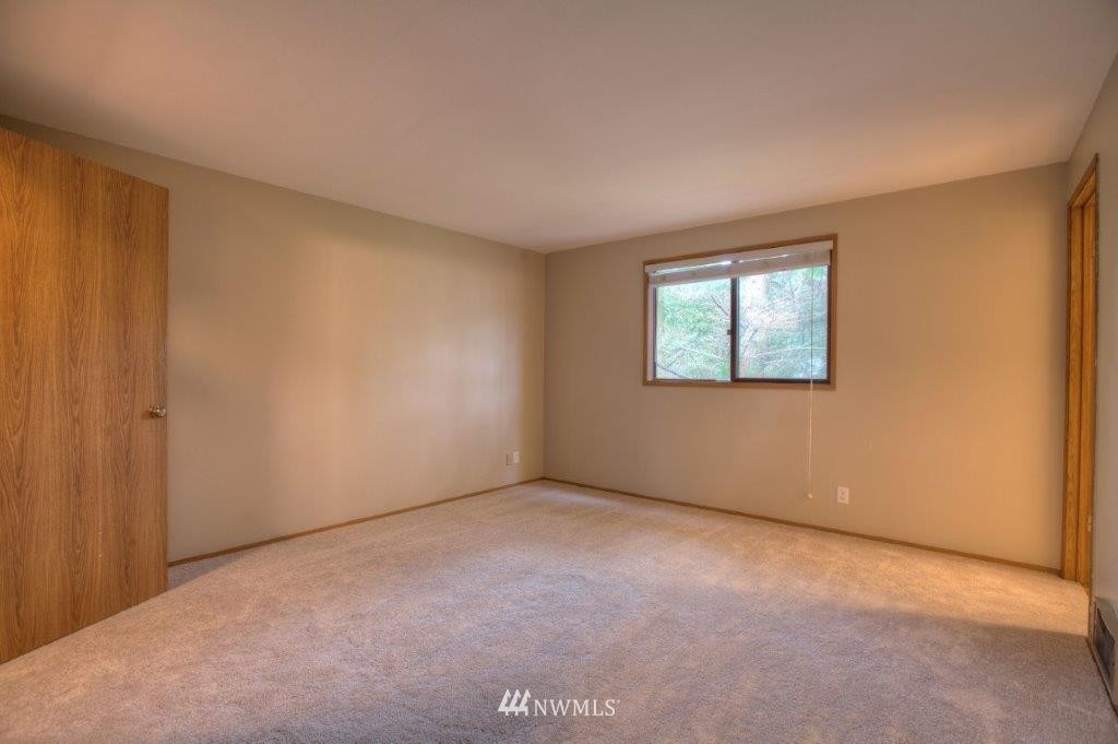 3 199th Place Southeast Bothell, WA 98012 - Photo 7 of 17