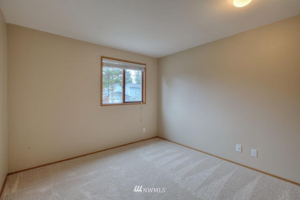 3 199th Place Southeast Bothell, WA 98012 - Photo 9 of 17