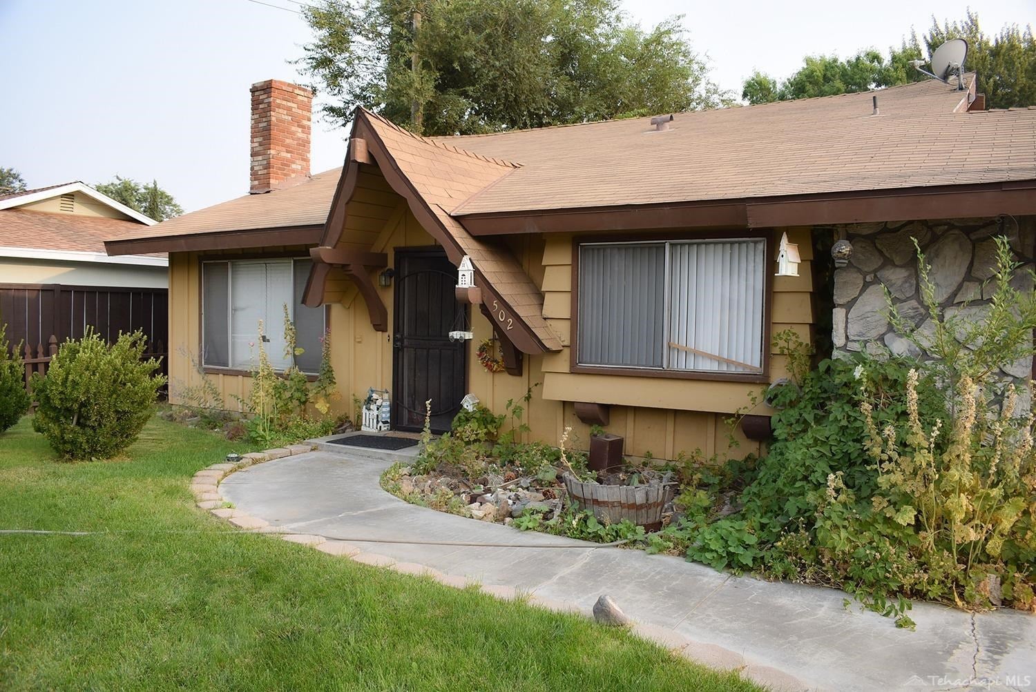 502 Maple Street Tehachapi, CA 93561 - Photo 5 of 29 Gallery Image 5