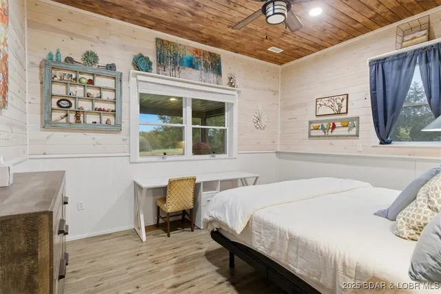 $574,900 | 111 Manning Drive, Eldon, MO 65026