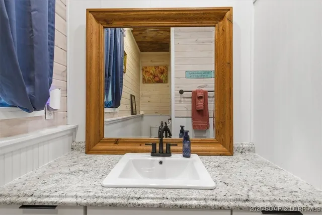 $574,900 | 111 Manning Drive, Eldon, MO 65026