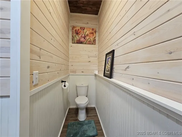 $574,900 | 111 Manning Drive, Eldon, MO 65026