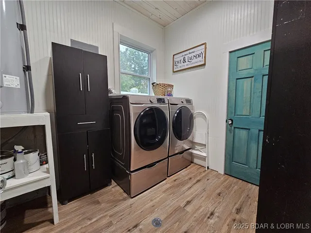 $574,900 | 111 Manning Drive, Eldon, MO 65026