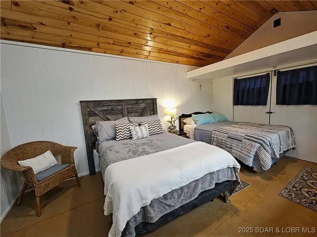 $574,900 | 111 Manning Drive, Eldon, MO 65026