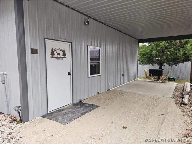 $574,900 | 111 Manning Drive, Eldon, MO 65026