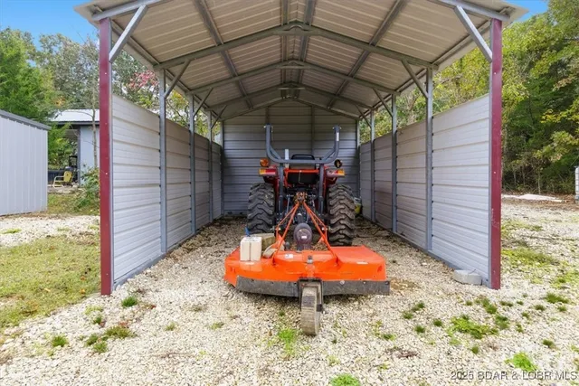 $574,900 | 111 Manning Drive, Eldon, MO 65026