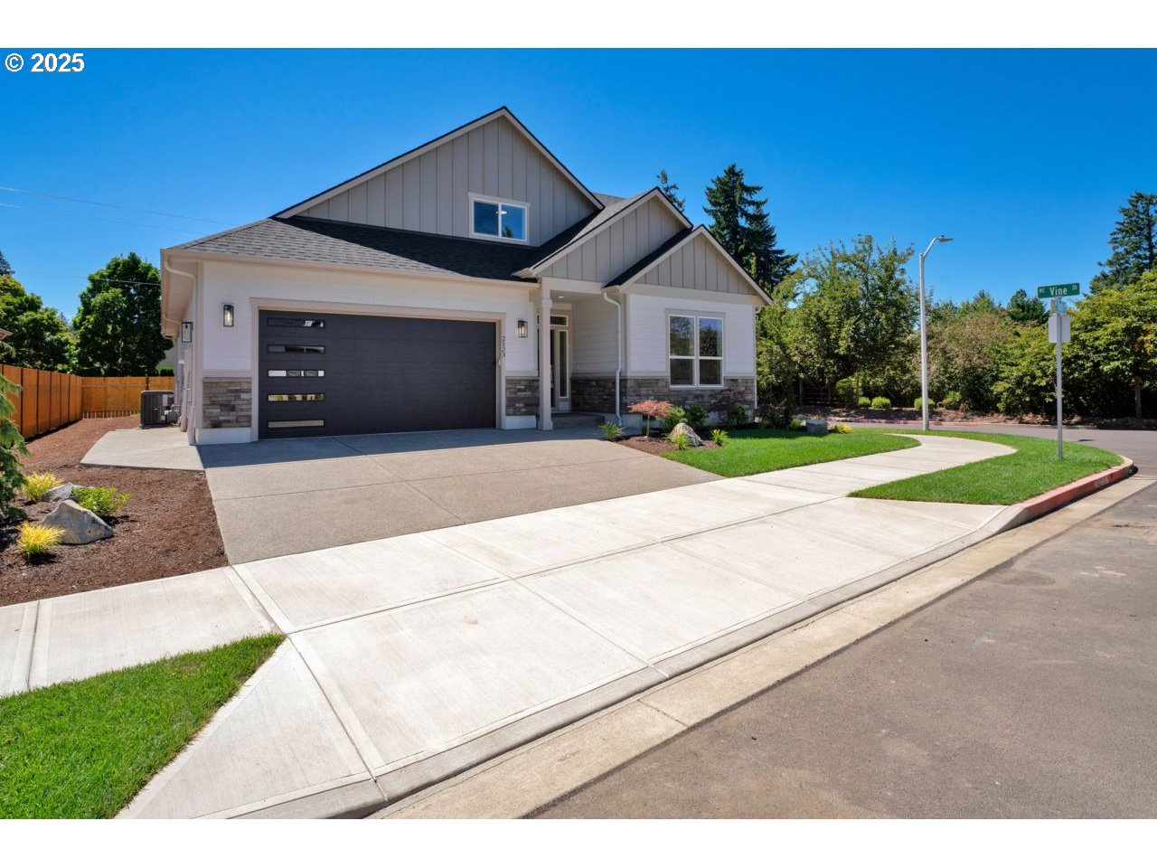 2123 Northeast Spitz Road Canby, OR 97013 - Photo 2 of 48