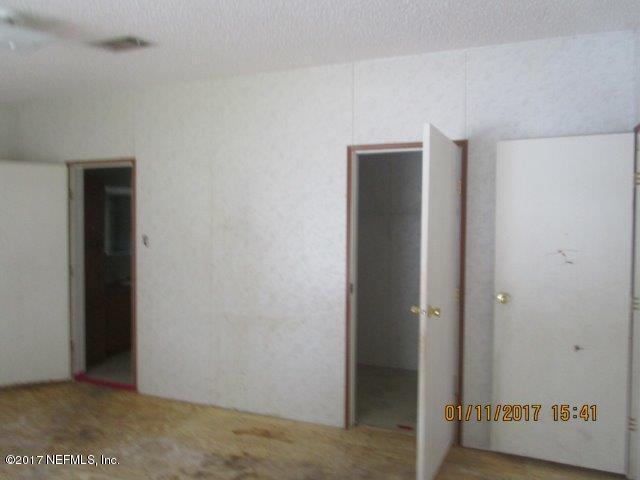 45072 Bismark Road Callahan, FL 32011 - Photo 10 of 39 a view of an empty room
