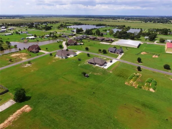 $38,250 | Indian Lake Dr Lake, Lake Charles, LA 70607