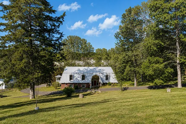 $575,000 | 5014 Chaffin Drive, Nashville, TN 37221