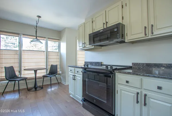 $595,000 | 80 Lake Point Drive, Pinehurst, NC 28374