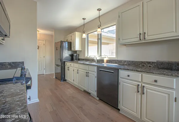 $595,000 | 80 Lake Point Drive, Pinehurst, NC 28374