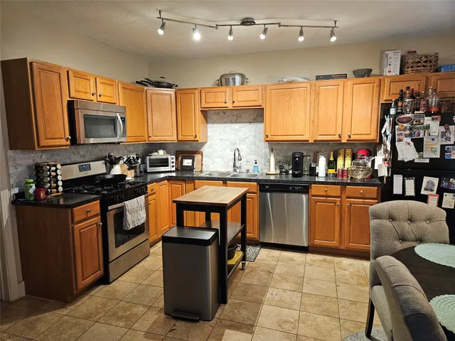 $1,850 | 6509 Corbin Street, Houston, TX 77055