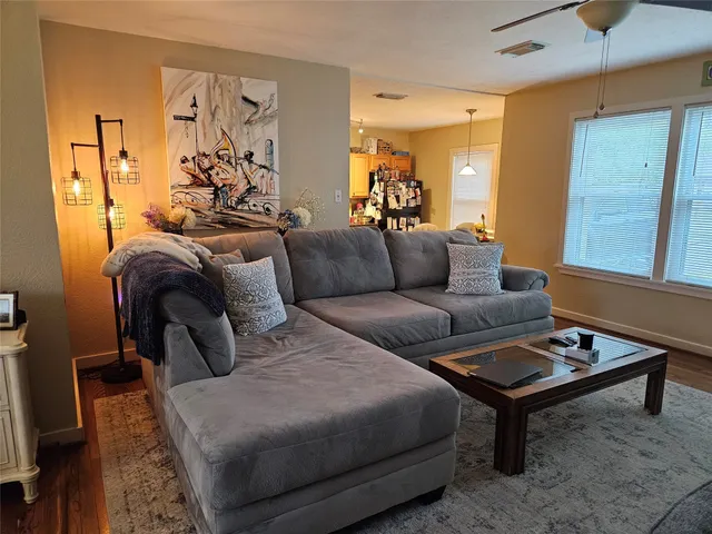 $1,850 | 6509 Corbin Street, Houston, TX 77055