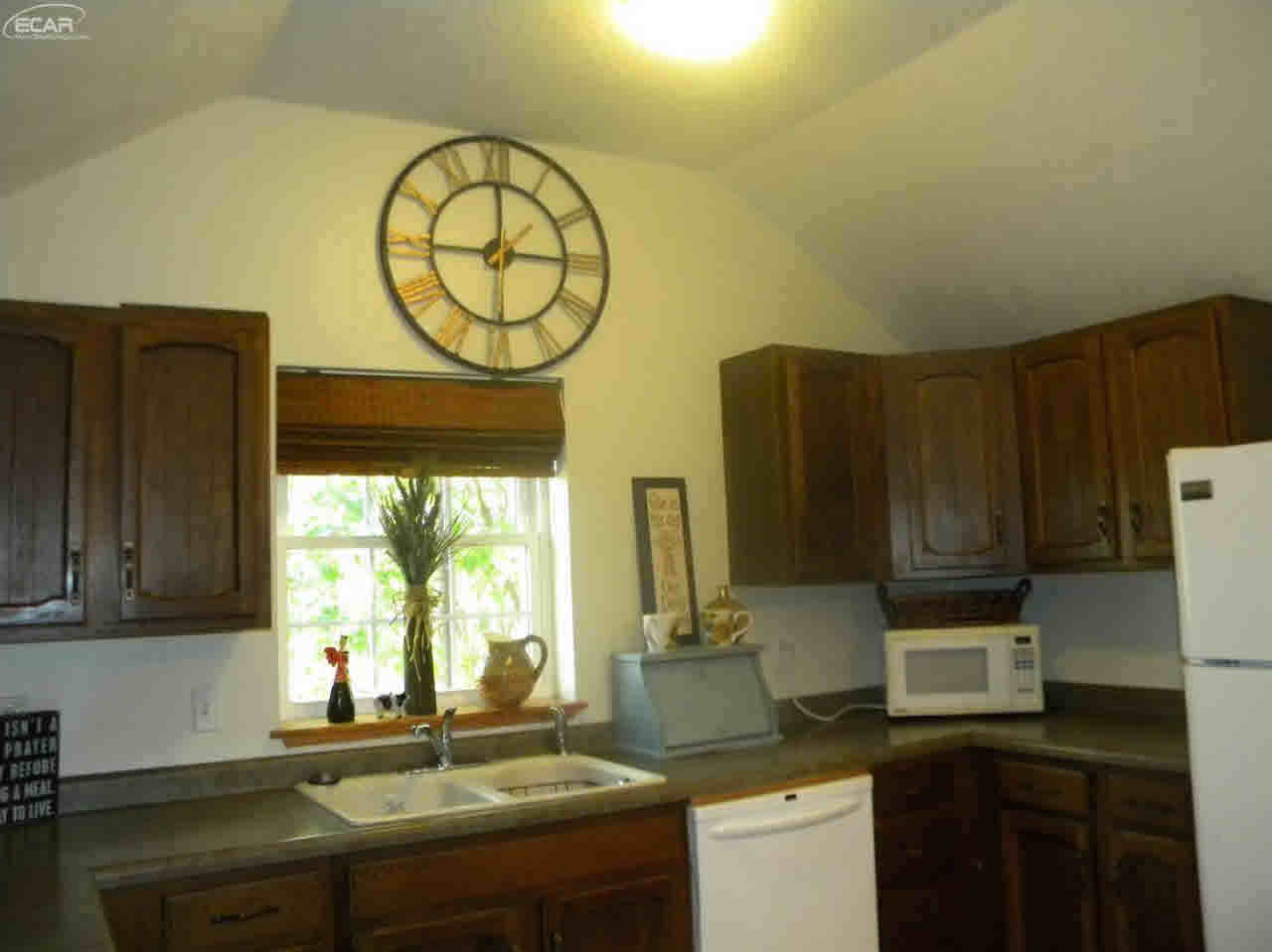 3758 North Baldwin Road Owosso, MI 48867 - Photo 12 of 89 21379476-11.JPG