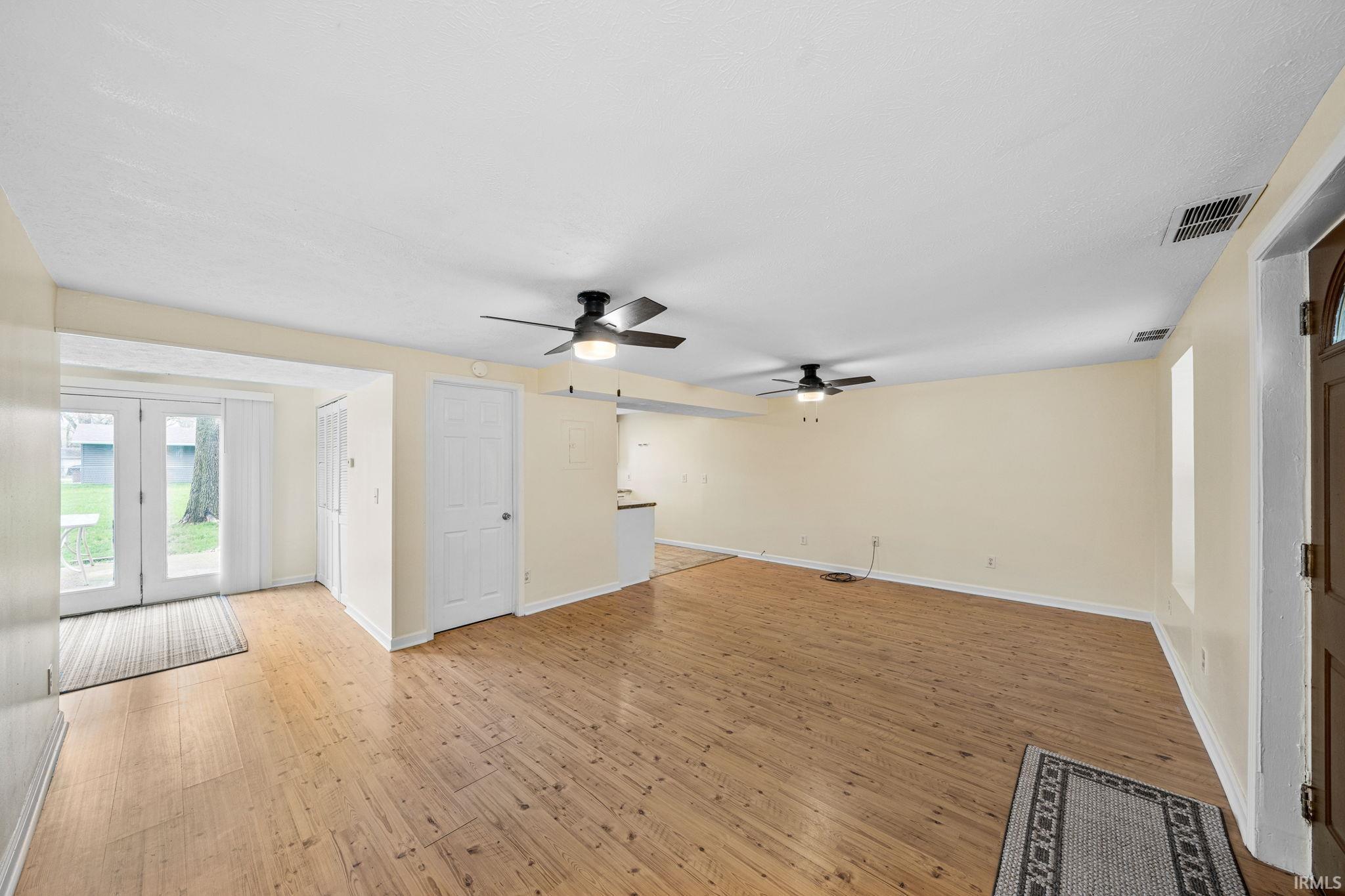 422 South Apple Road Osceola, IN 46561 - Photo 3 of 18 Gallery Image 3