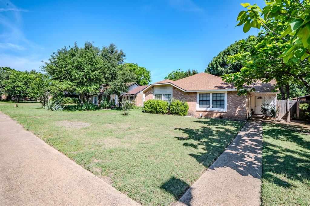 7105 Pineberry Road Dallas, TX 75249 - Photo 21 of 33 Gallery Image 21